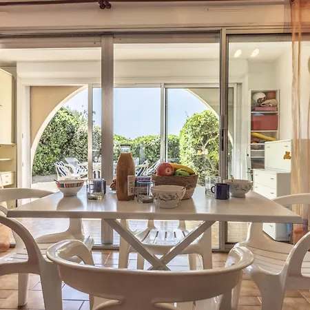 Апартаменты Les Maisons Sur La Plage-3 By Interhome